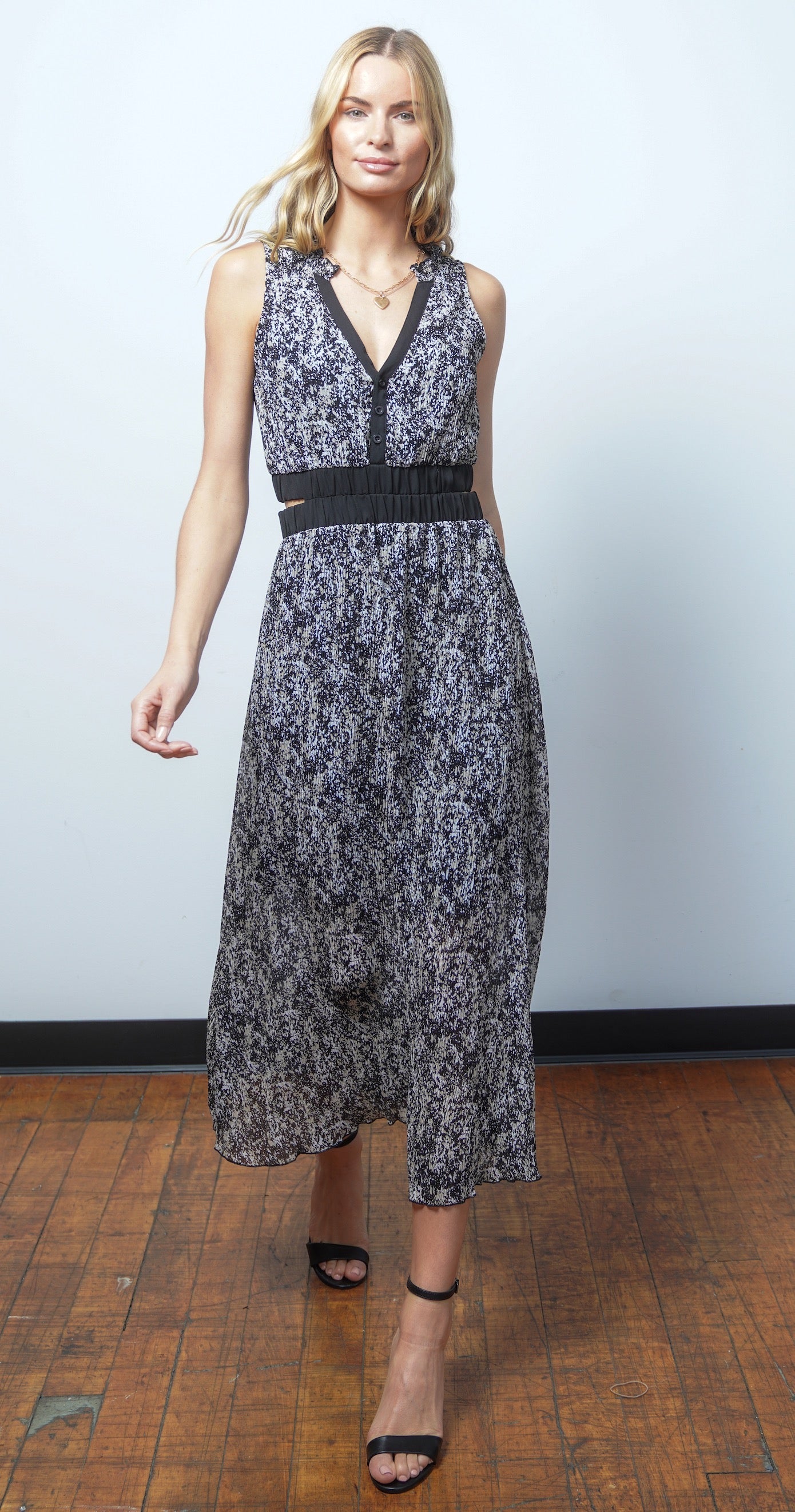 Pippa Cinched Cut Out Top