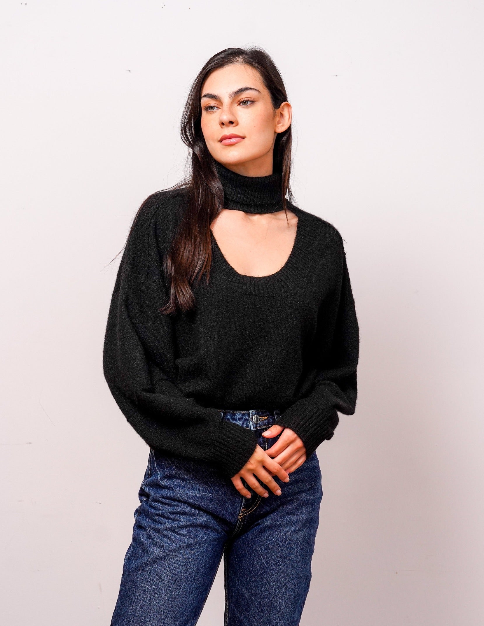 Marti Cut Out T-Neck