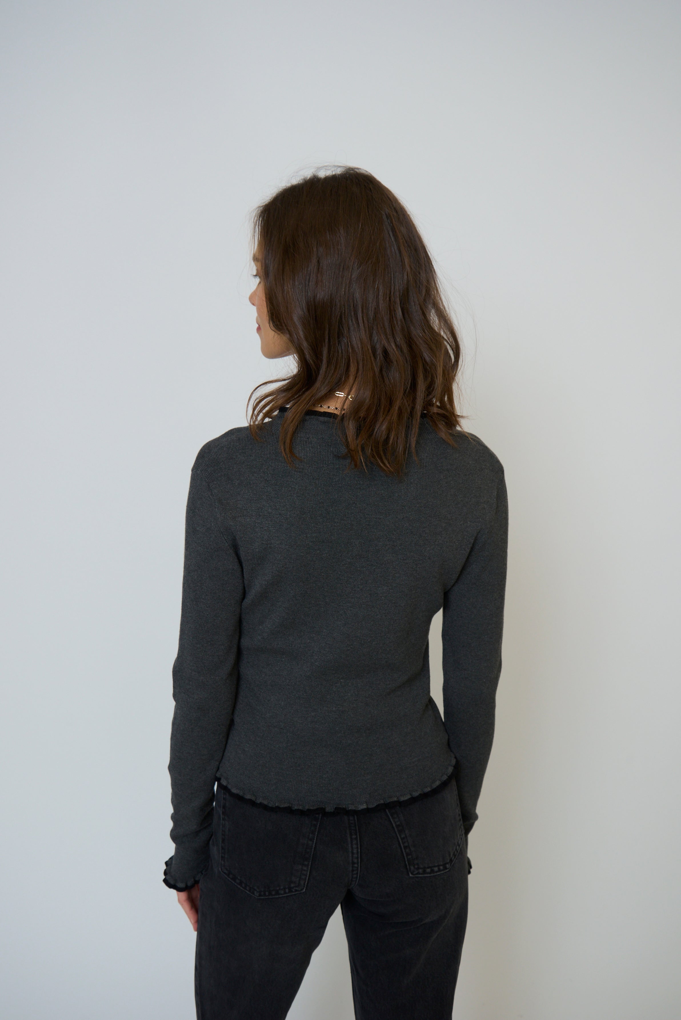 Isla Fitted Vneck Cardigan