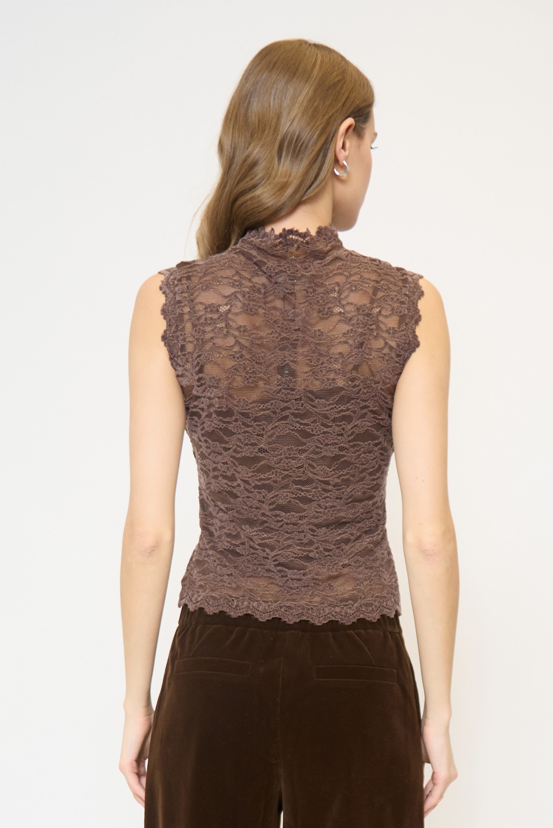 Stella Sleeveless Stretch Lace Turtleneck