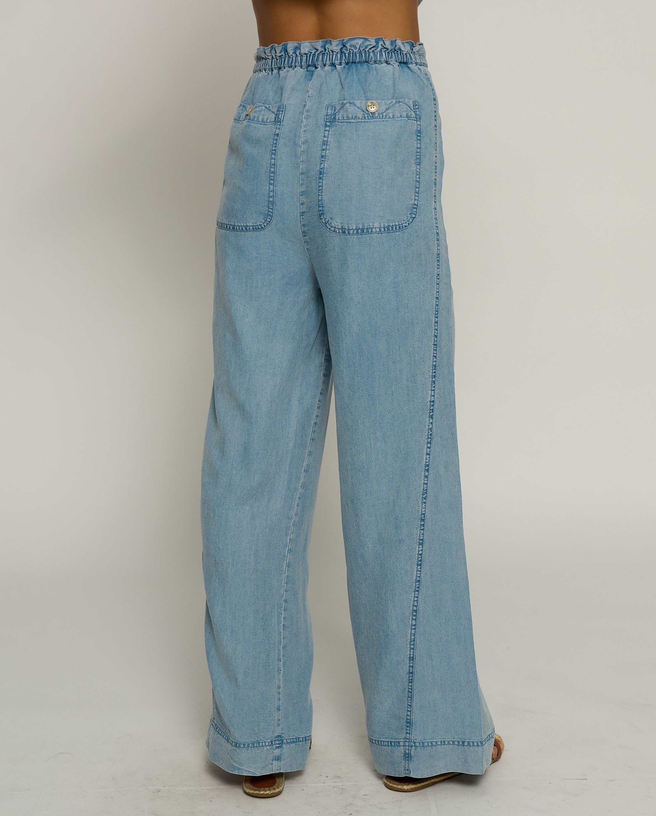 Mid Rise Wide Leg Pant