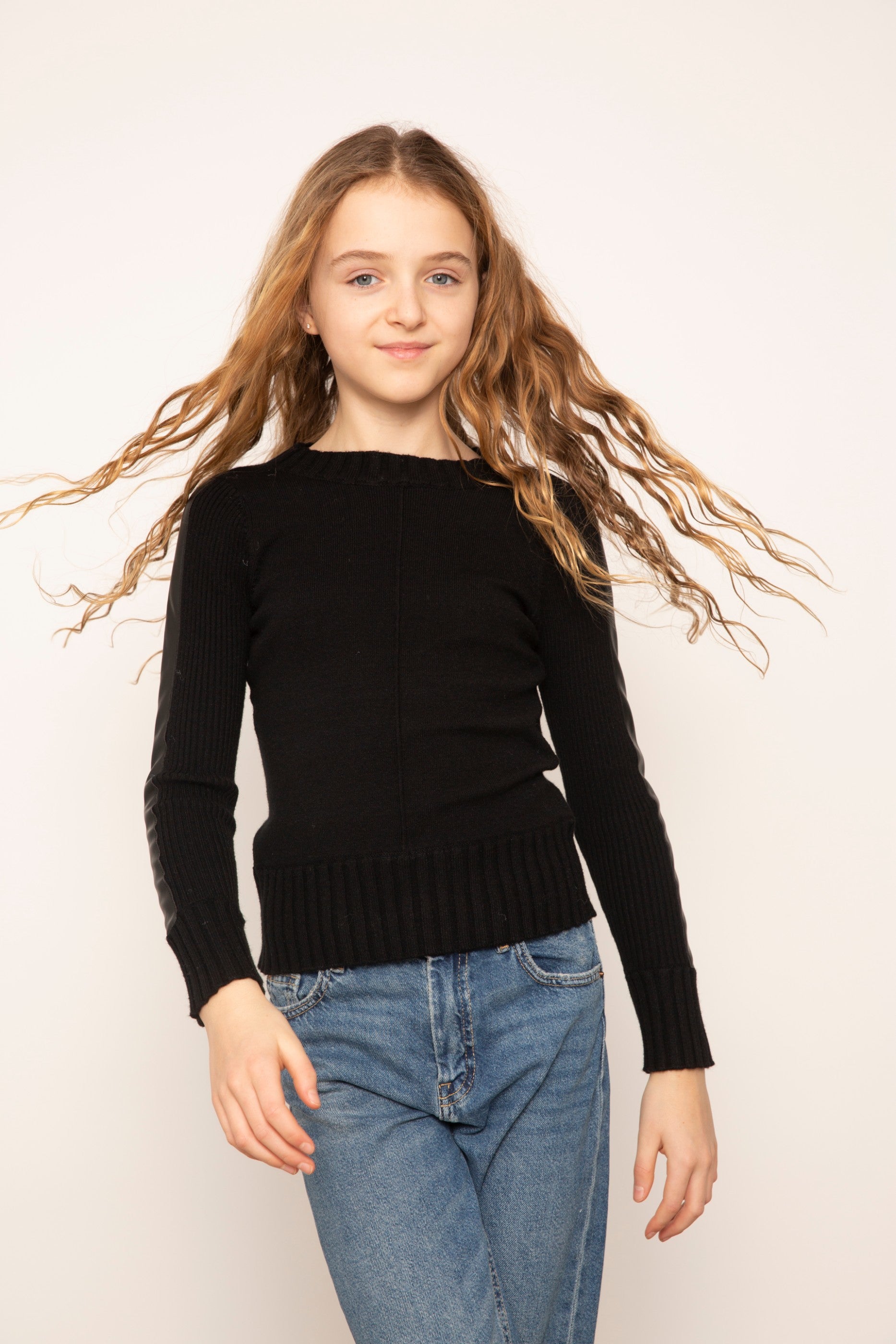 Cillian Crewneck W Leather Accents