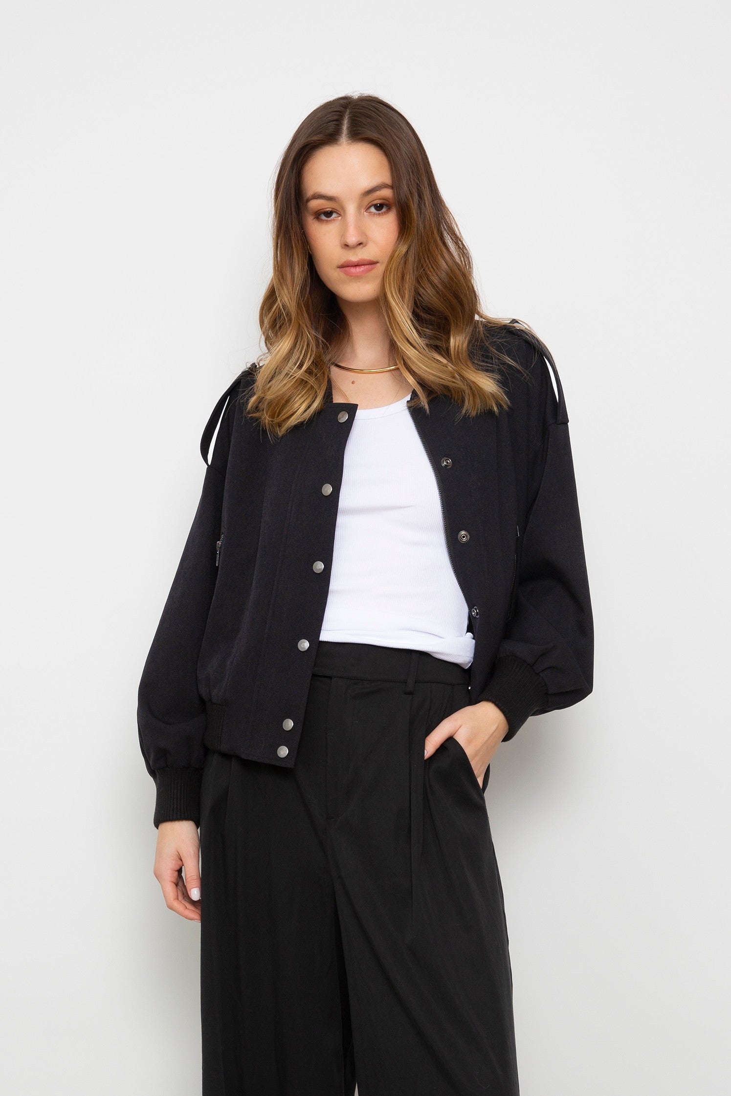 Estelle Bomber