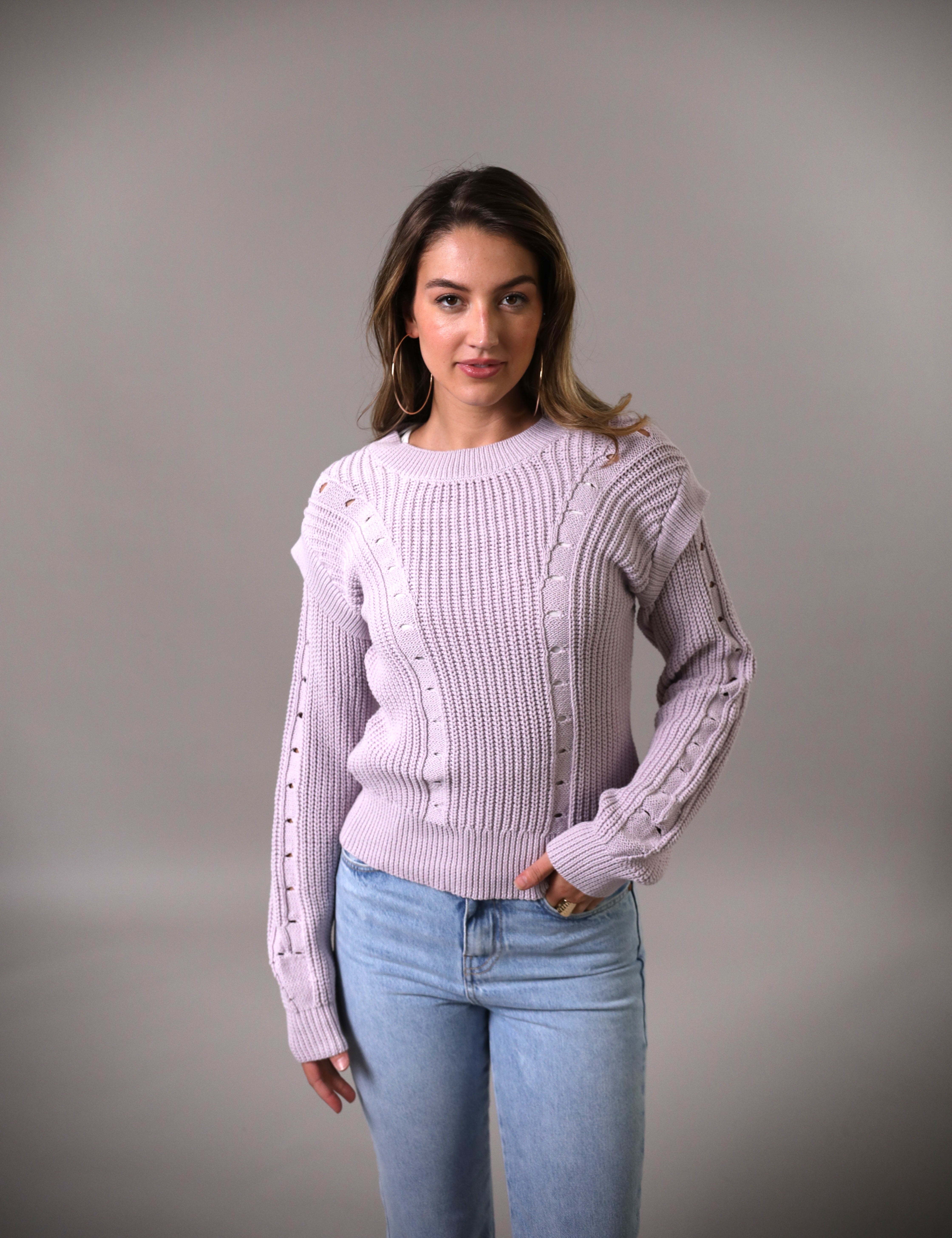 Willa Strong Shoulder Pullover