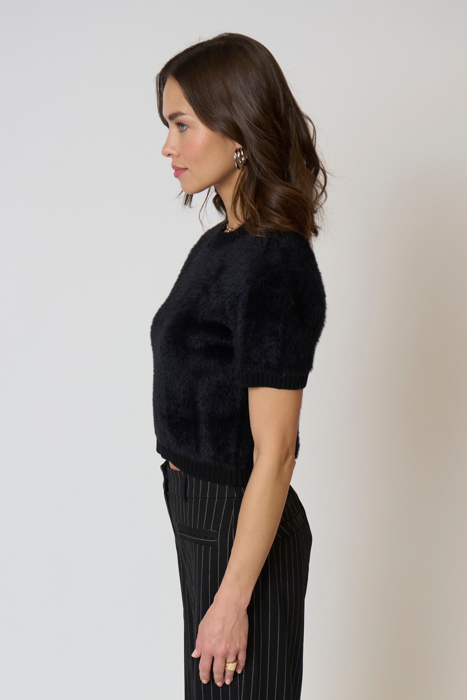 Roman Eyelash Tee With Shoulder Pads