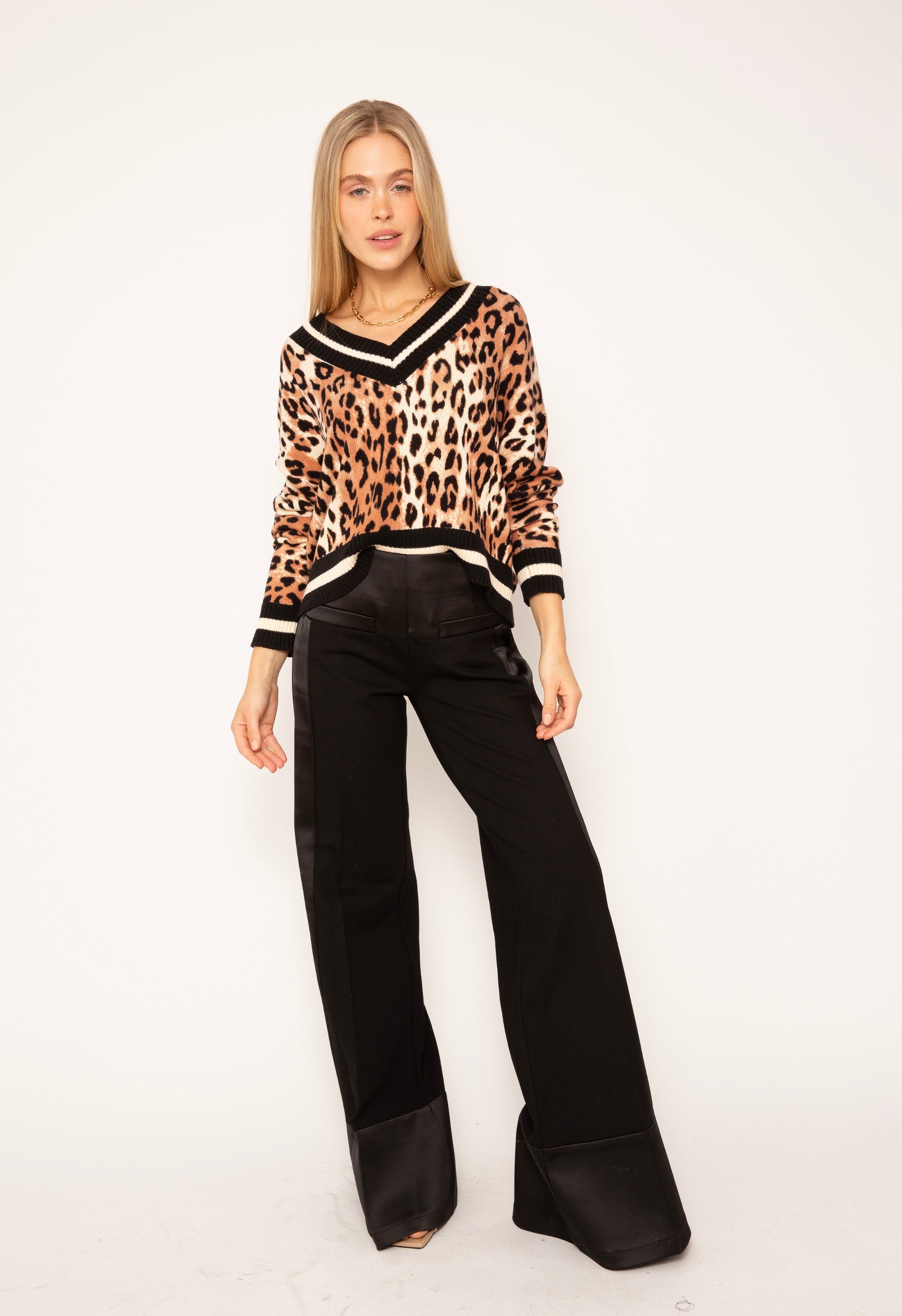 Calla Leopard Vneck