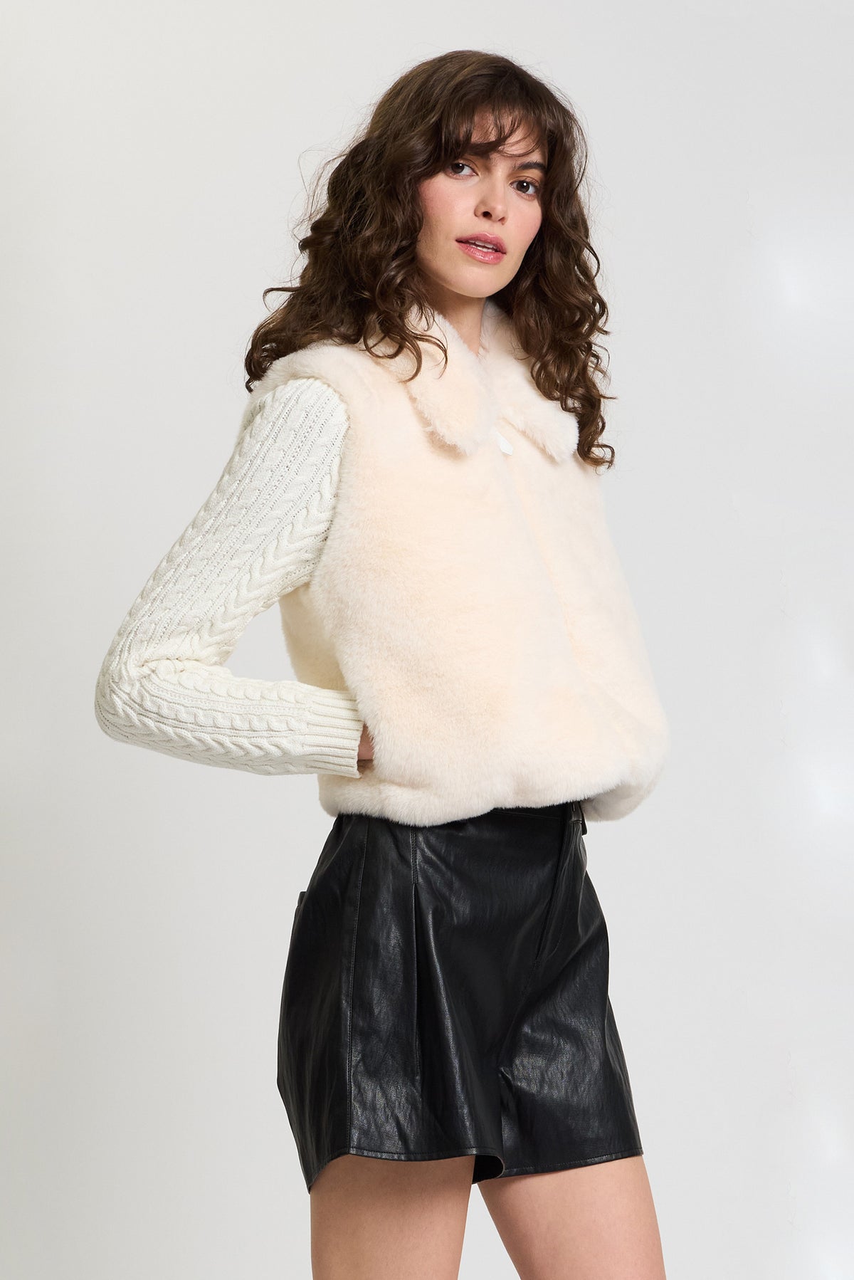 Lennox Cropped Fur Cabled Sleeves Sweater
