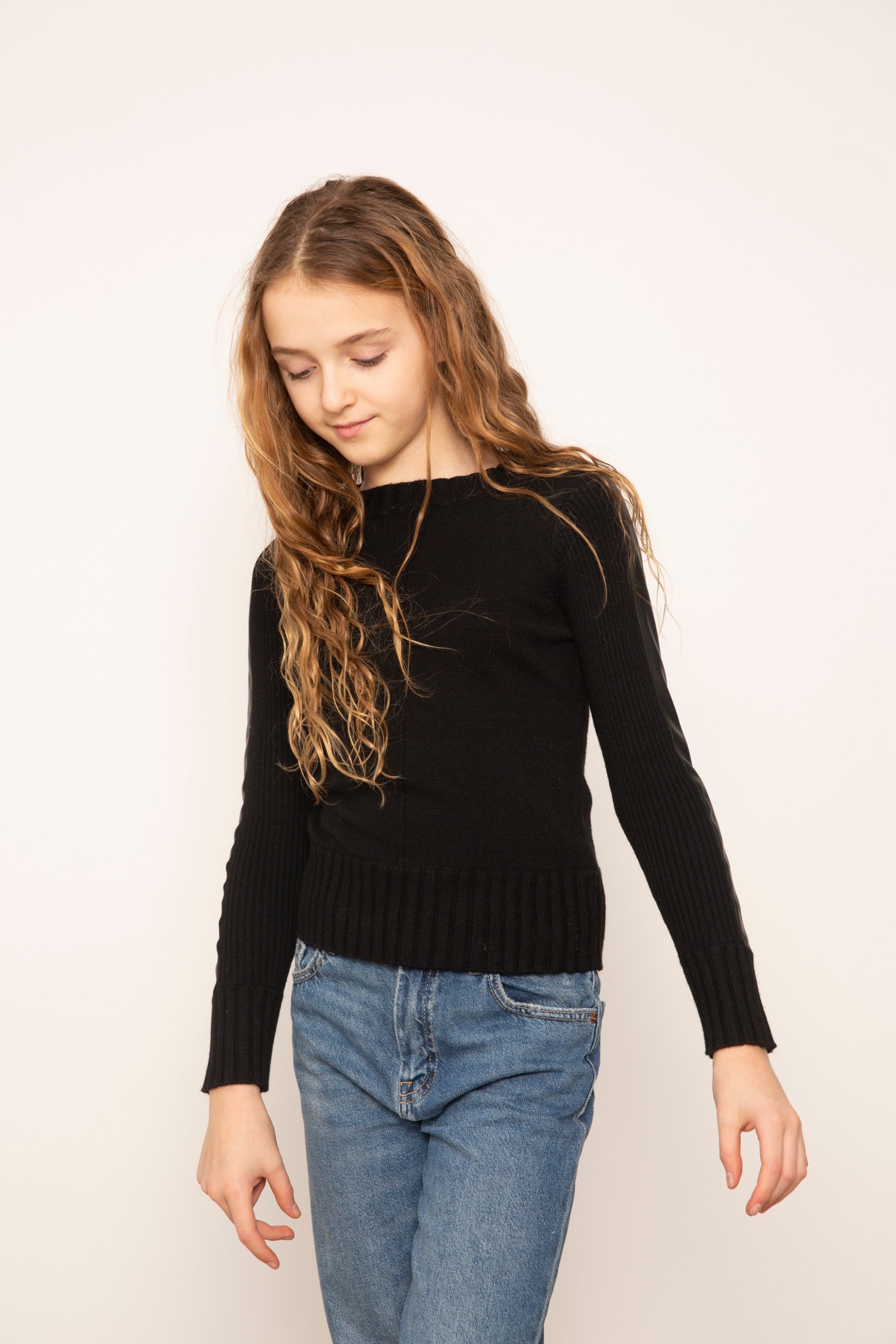 Cillian Crewneck W Leather Accents